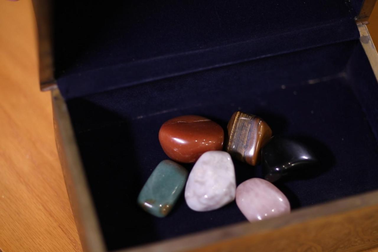 Benben By Dhara Hotels - Adults Only Aswan Buitenkant foto Tumbled gemstones