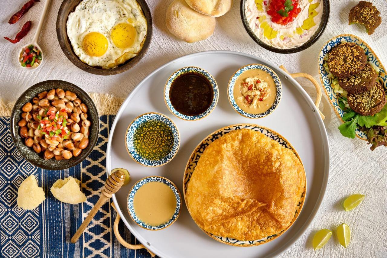 Benben By Dhara Hotels - Adults Only Aswan Buitenkant foto A typical breakfast in Tunisia